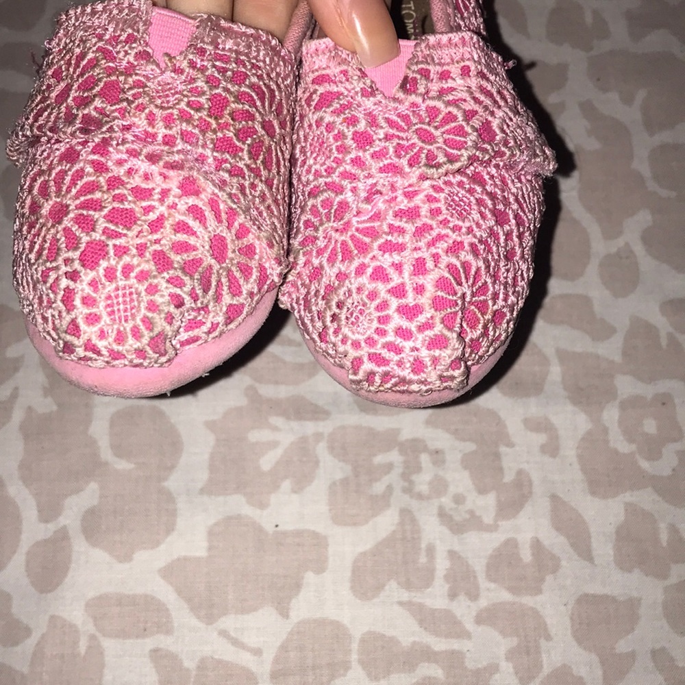 Toms Toddler size 6 - Picture 3 of 6